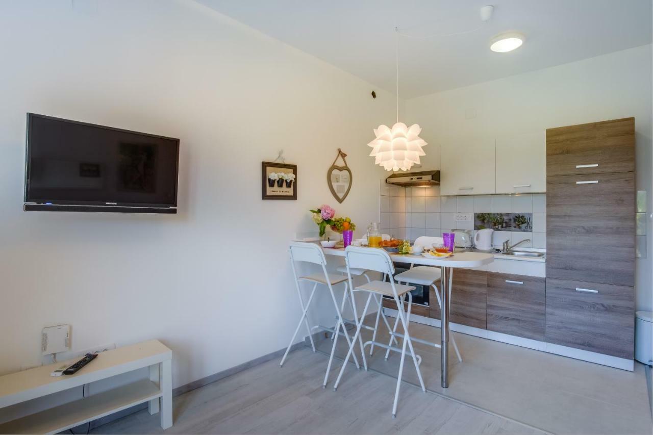 Cuore Di Milka Apartments Вели-Лошинь Экстерьер фото